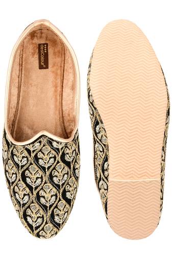 Desi colour mens ethnic footwear sherwani jutti-black heavy emb-2