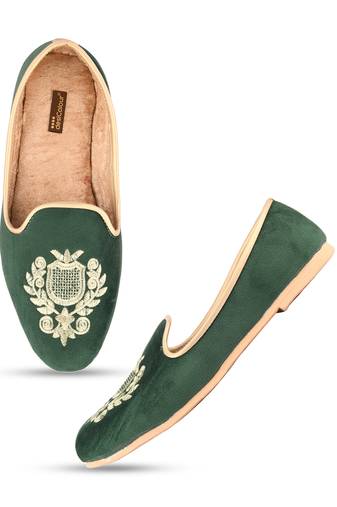 Desi colour mens ethnic footwear sherwani jutti-green velvet emb