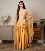 Musterd yellow cape set