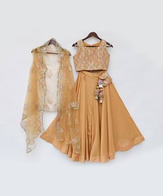Musterd yellow cape set 3