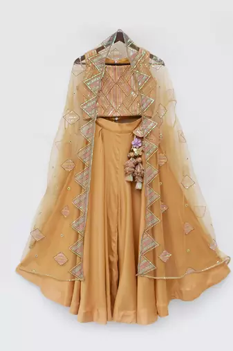 Musterd yellow cape set