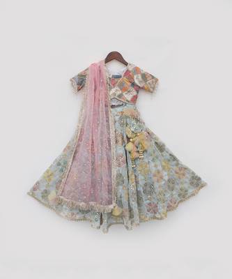 Off white embroidered lehenga set 4