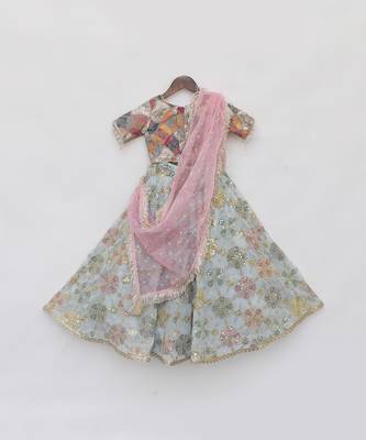 Off white embroidered lehenga set 5