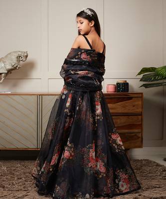 Black printed skirt set 2
