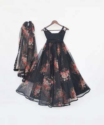 Black printed skirt set 3