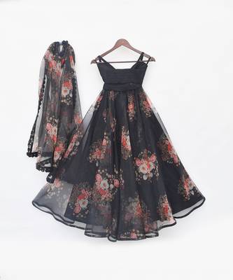Black printed skirt set 4