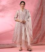 Off white gulbagh box pleated kurta set