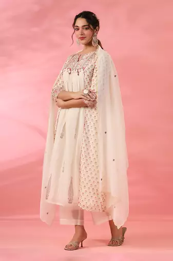 Off white maha kurta set