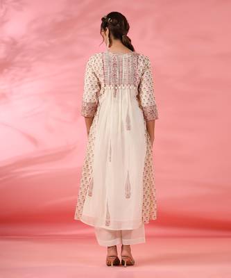 Off white maha kurta set 3