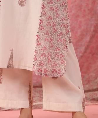 Off white gul marodi kurta set 5
