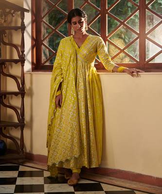 Electric Yellow Preet Kalidar Set 2
