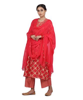 Strawberry Tara Suit Set 2