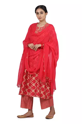 Strawberry Tara Suit Set