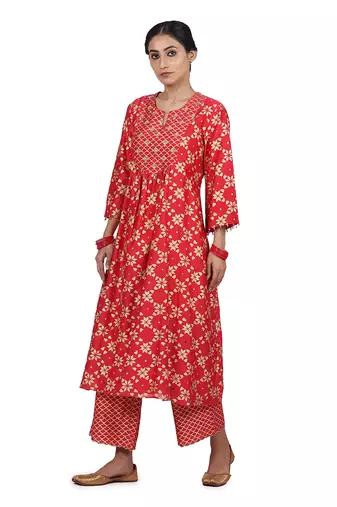 Strawberry Tara Suit Set
