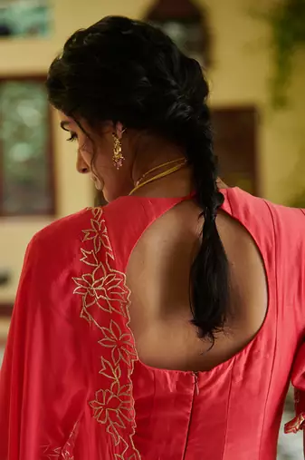 Strawberry Surkh Kalidar Set