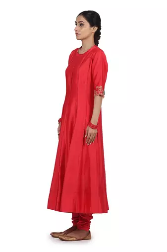 Strawberry Surkh Kalidar Set