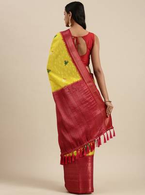 Beautiful Kalamkari Digital Print Sareewith Heavy Rich Zari & Red Color Blouse 3