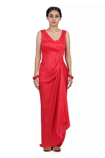 Strwberry Hir:Draped Dress With Cape