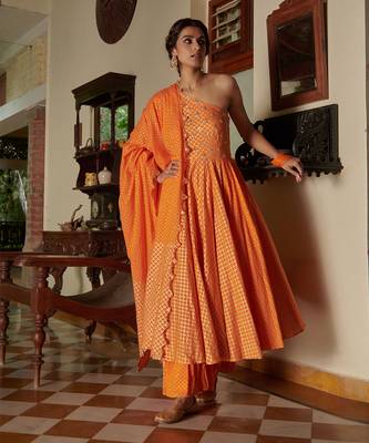 Orange Guntaaz Kalidar Set 7