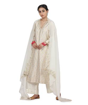 Ivory Deep Suit Set 2