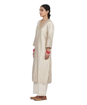 Ivory Deep Suit Set 4