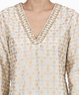 Ivory Deep Suit Set 6