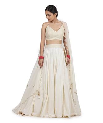 Ivory Jasna Lehenga Set 1