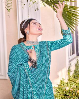 Turquoise Color Georgette Printed Saree With Border And Blouse Piece 2