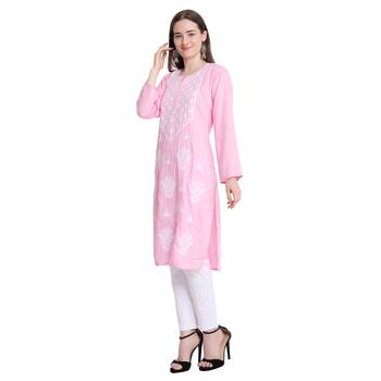 Women rayon Pink chikankari kurti and Pant 3