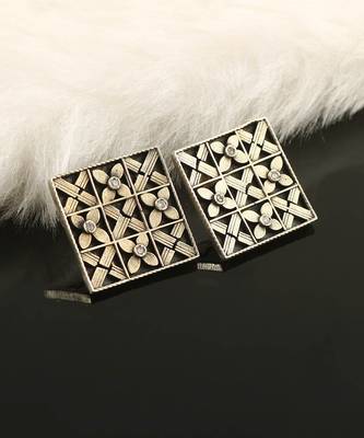 Silver floral square stud earrings 1