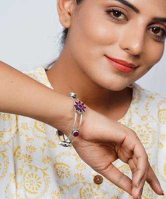 Silver floral ruby classic bangle 1