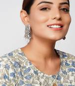 Silver oxidized floral stud earrings