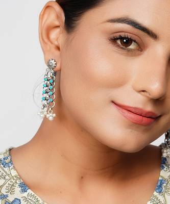 Silver floral firoza & pearl stud earrings 2