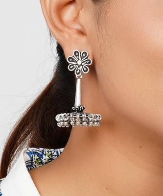 Silver oxidized floral stud earring jhumki 3