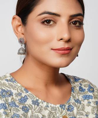 Silver oxidized rawa floral stud jhumki with ghungroo 2