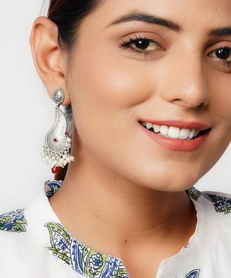 Silver antique tear drop stud earrings 2