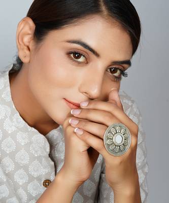 Silver oxidized floral mirror adjustable rings 1