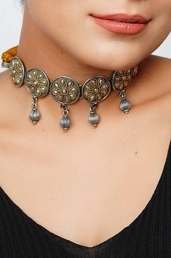 Gold plated silver floral necklace with earrings