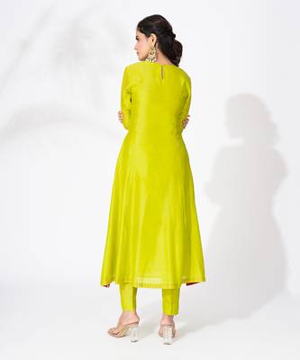 Lime green pure chanderi embroidered kurta set 4