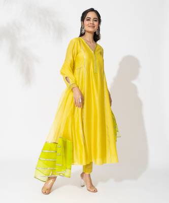 Yellow pure chanderi lace embroidered anarkali set 3