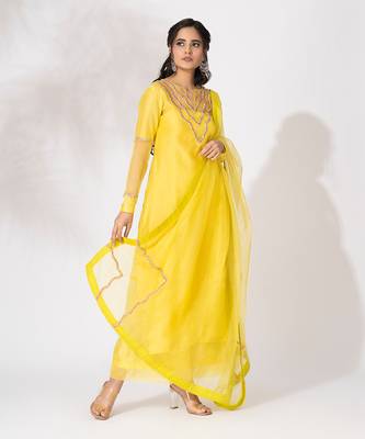 Yellow pure chanderi embroidered kurta set 3