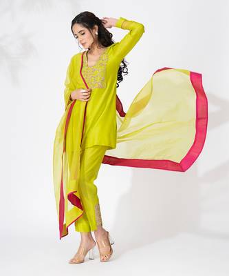 Lime green pure chanderi emboidered short kurta set 1