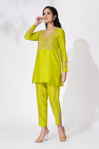 Lime green pure chanderi emboidered short kurta set