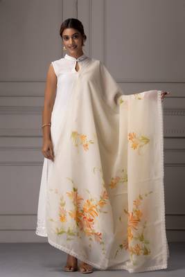   Beige Hand Painted Organza Dupatta With Crochet Lace 1