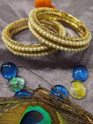 9blings pearlescent opulence: gold-plated pearl-adorned bangles - set of 4 2