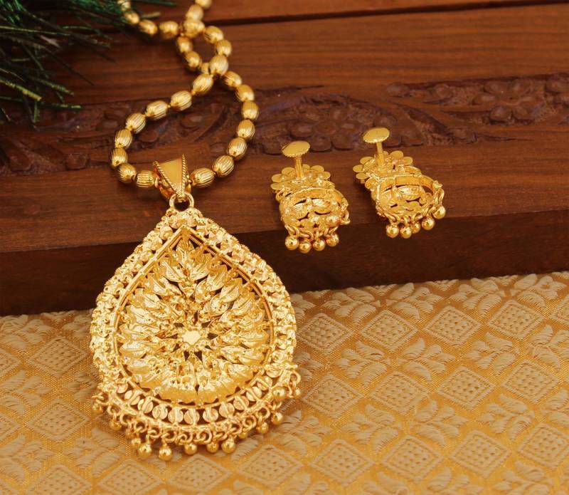 Designer gold plated kempu necklace set