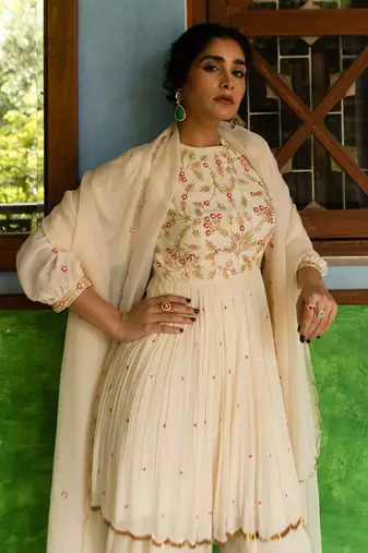 Offwhite jaal coin kurta set