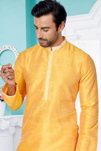 Kurta Pyjama Set