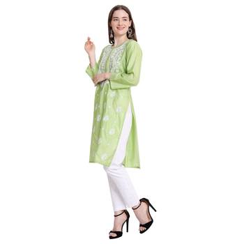 Lucknowi green chikan kurti and pant set 3