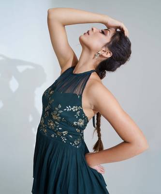 Green georgette crepe and net pant set 4